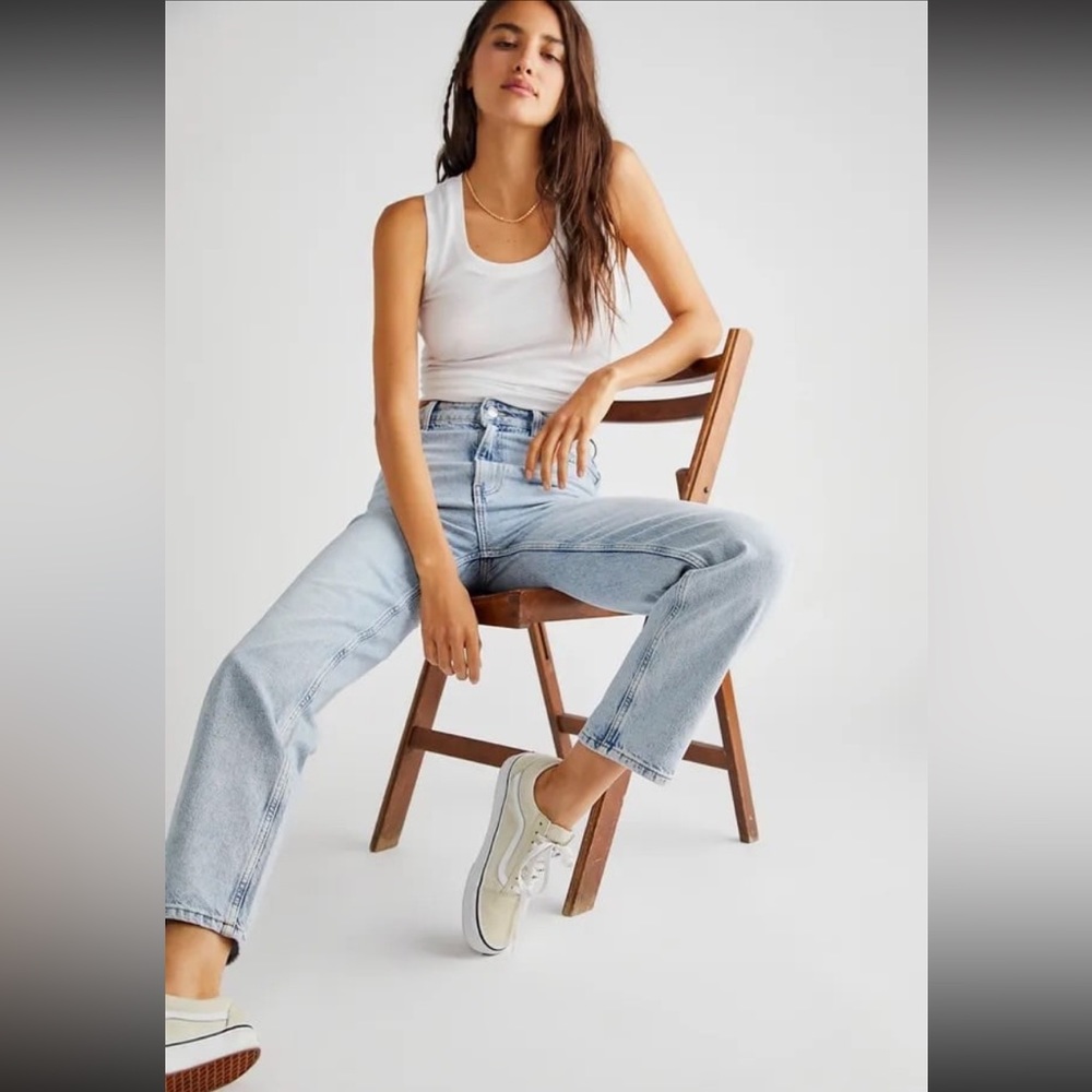 Free People Women's Pacifica Straight Leg Jeans NWT SZ 30